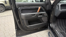 Land Rover Defender 2.0 P400e X 110 5dr Auto Estate